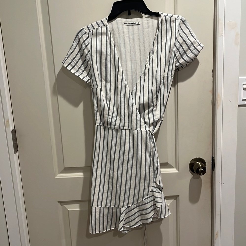 Abercrombie & Fitch striped dress in size small